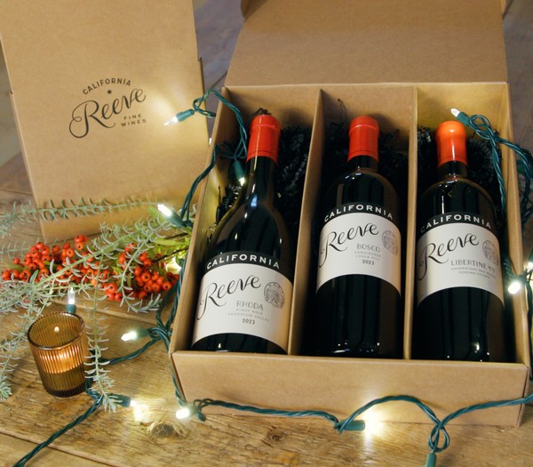 Red Holiday Trio 2025